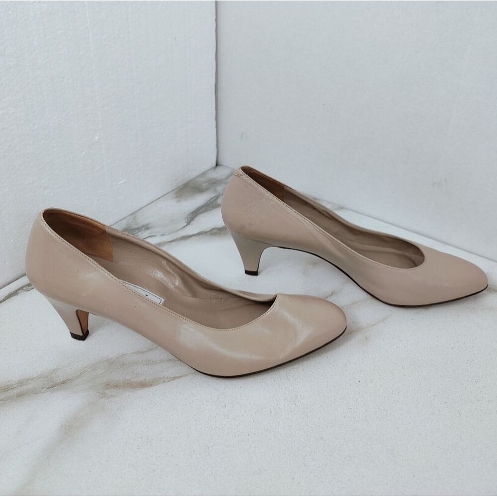Rangoni Florence Gardenia Taupe Leather Kitten Heel Almond Toe Pumps, Sz 7